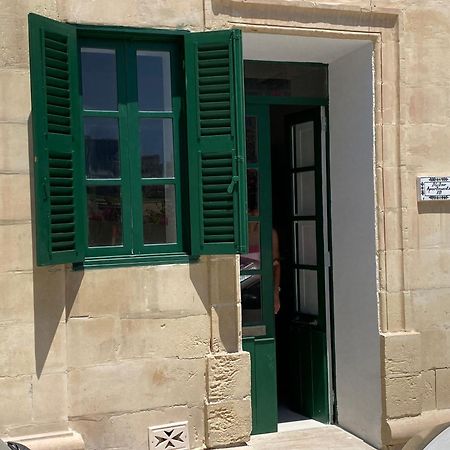 Stylish Typical Maltese Getaway Close To The Sea Sliema Extérieur photo